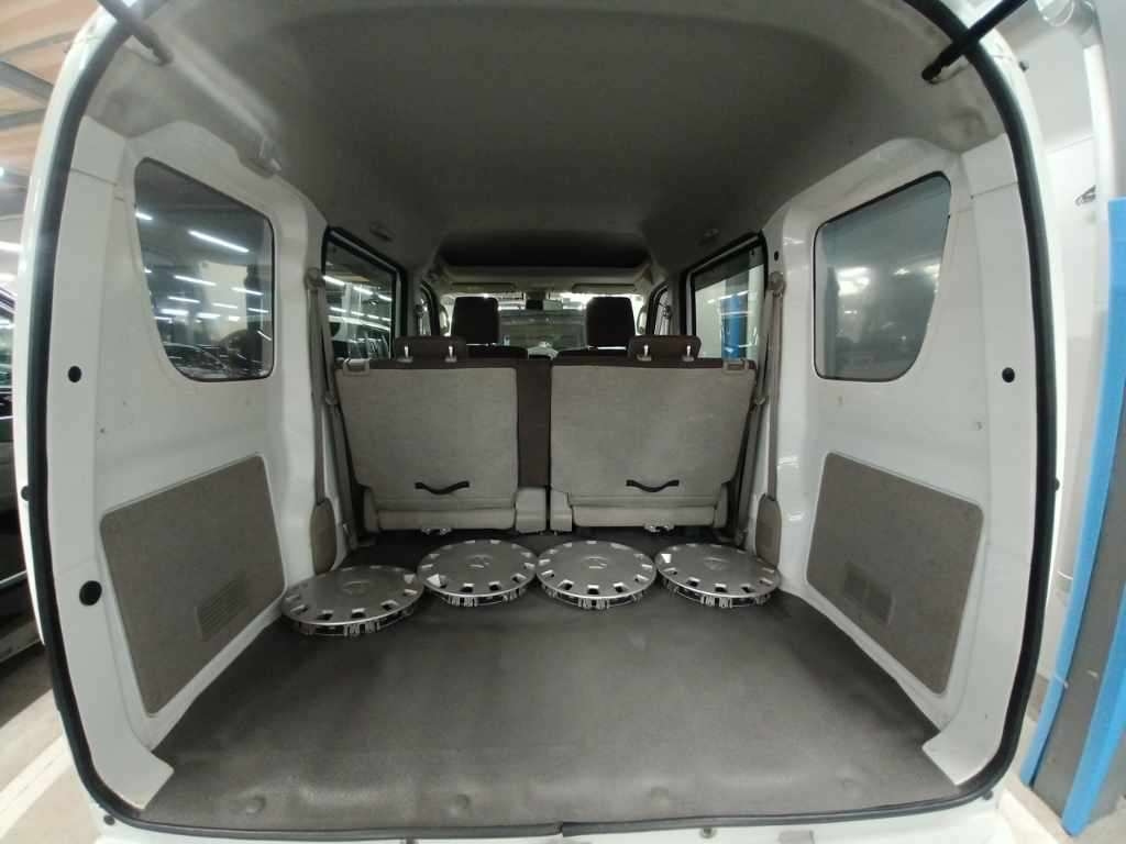 DA17V-172796 - SUZUKI EVERY VAN (White - 2016)